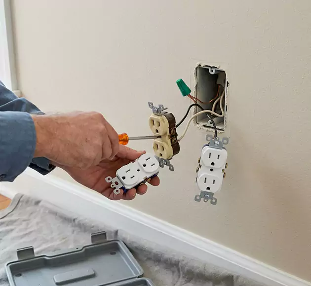 Professional Outlet Replacement: Your Local Swap-Out Team in Waukee, IA